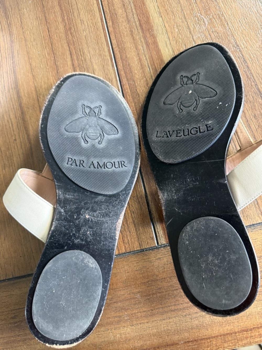 Gucci Cream Leather Thong Sandals with Gold Double-G Accent - Picture 2 of 2
